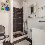 Le Bleu Camargue - T3 En Duplex Classe 3 Etoiles - Clim - Arrivee Autonome - Piscine Privative A La - Parking Gratuit - Wifi Fibre - Animaux Acceptes - Ideale Famille Couple Teletravail Apartman *