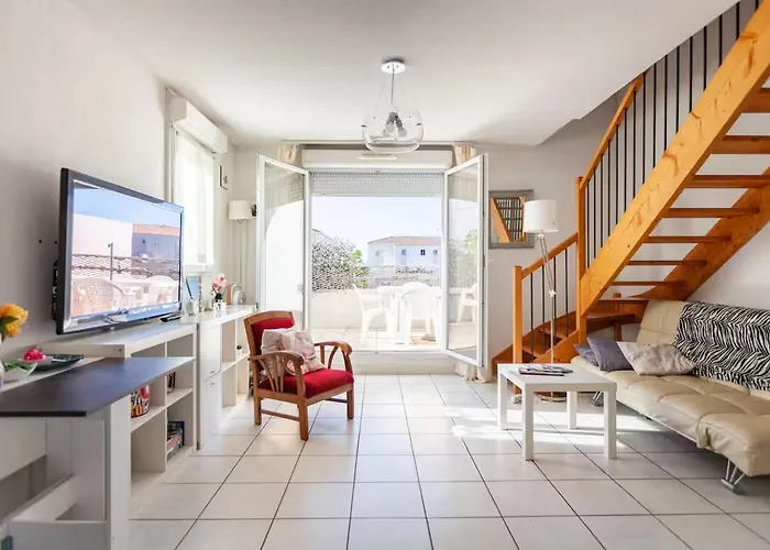 Le Bleu Camargue - T3 En Duplex Classe 3 Etoiles - Clim - Arrivee Autonome - Piscine Privative A La - Parking Gratuit - Wifi Fibre - Animaux Acceptes - Ideale Famille Couple Teletravail Διαμέρισμα *