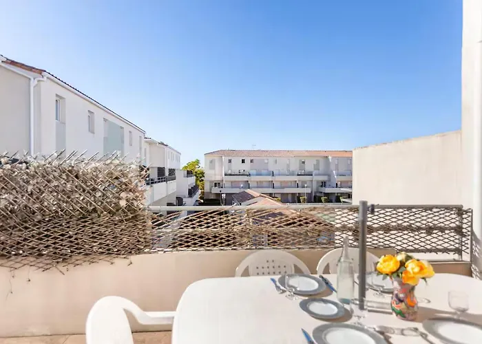 Διαμέρισμα Le Bleu Camargue - T3 En Duplex Classe 3 Etoiles - Clim - Arrivee Autonome - Piscine Privative A La - Parking Gratuit - Wifi Fibre - Animaux Acceptes - Ideale Famille Couple Teletravail Le Grau-du-Roi